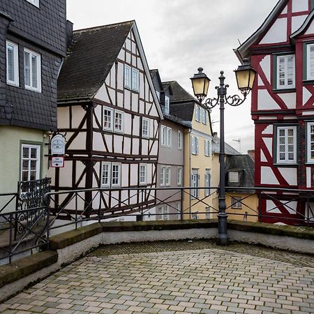 Altstadt Apartment Am Dom Wetzlar, 1 Zi, Kueche, Bad Mit Parkplatz Am Grundstueck Bagian luar foto